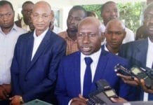 L’OPPOSITION SE RETIRE DE L’ASSEMBLEE NATIONALE