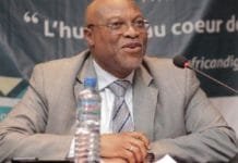 Togo : le gouvernement écarte le spectre d’une année blanche et prend des mesures pour le télé-enseignement