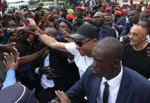 Cameroun : en tenue traditionnelle, Mbappé fait le buzz